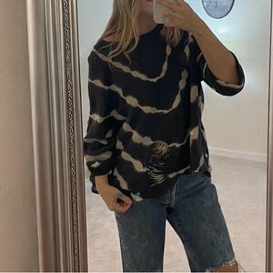 Umgee Distressed Navy Tie-Dye Sweater – Size Medium